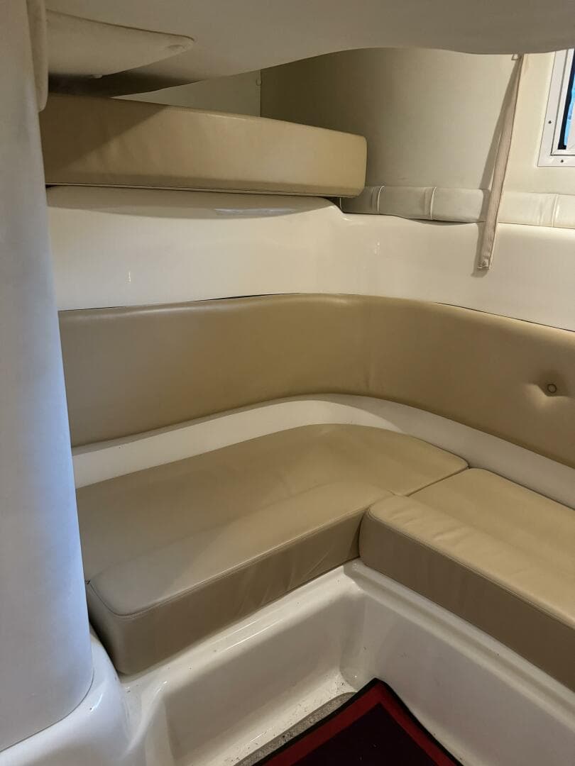 2003 Chris-Craft 328 Express Cruiser