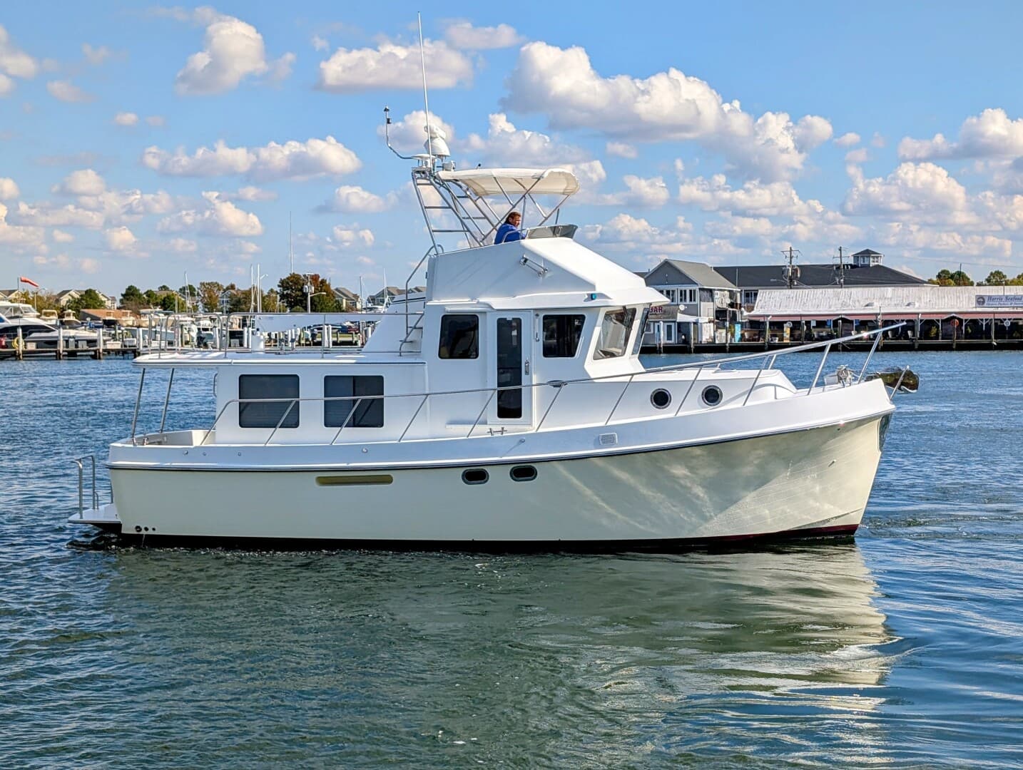 435 American Tug 2015