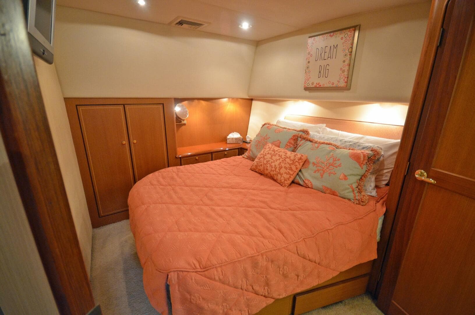 Ocean Yachts 50 GOLD COAST - Master Stateroom