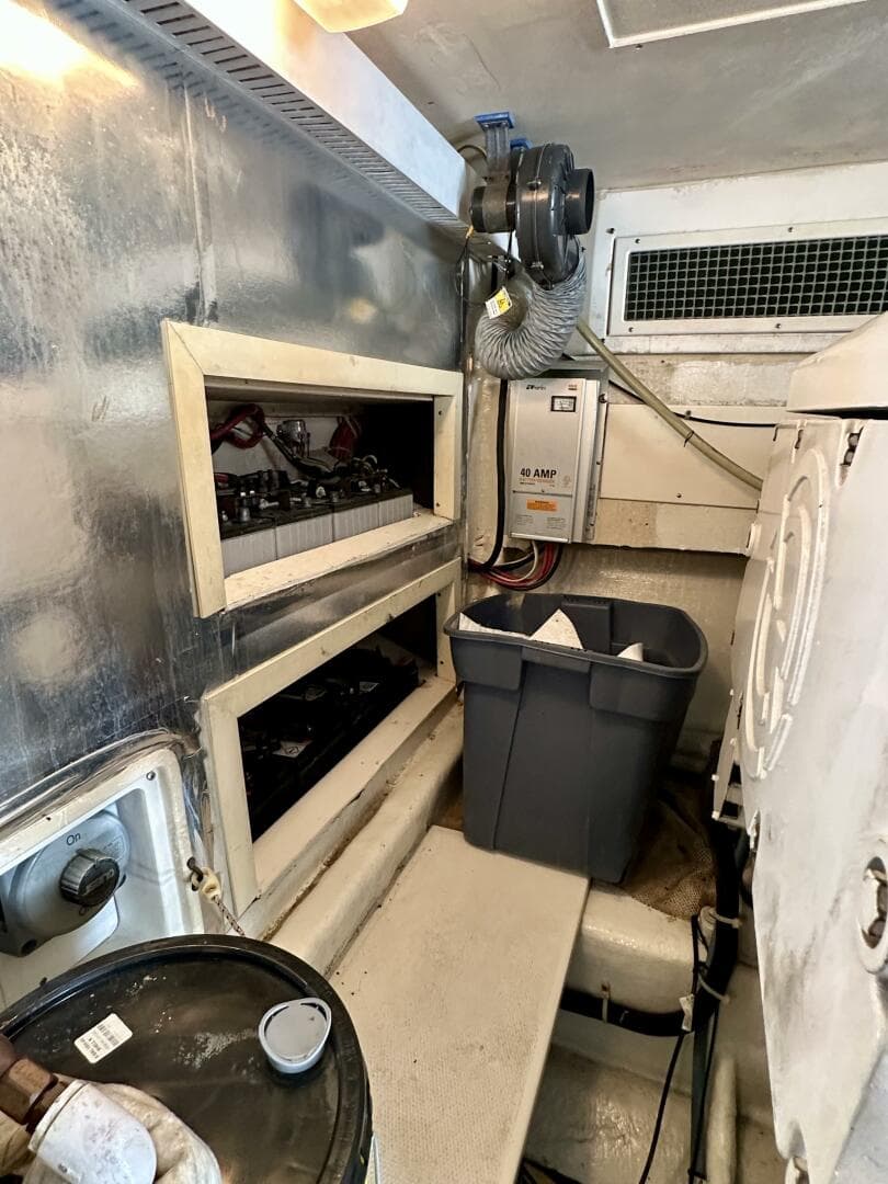 Ocean Yachts 50 GOLD COAST - Engine Room