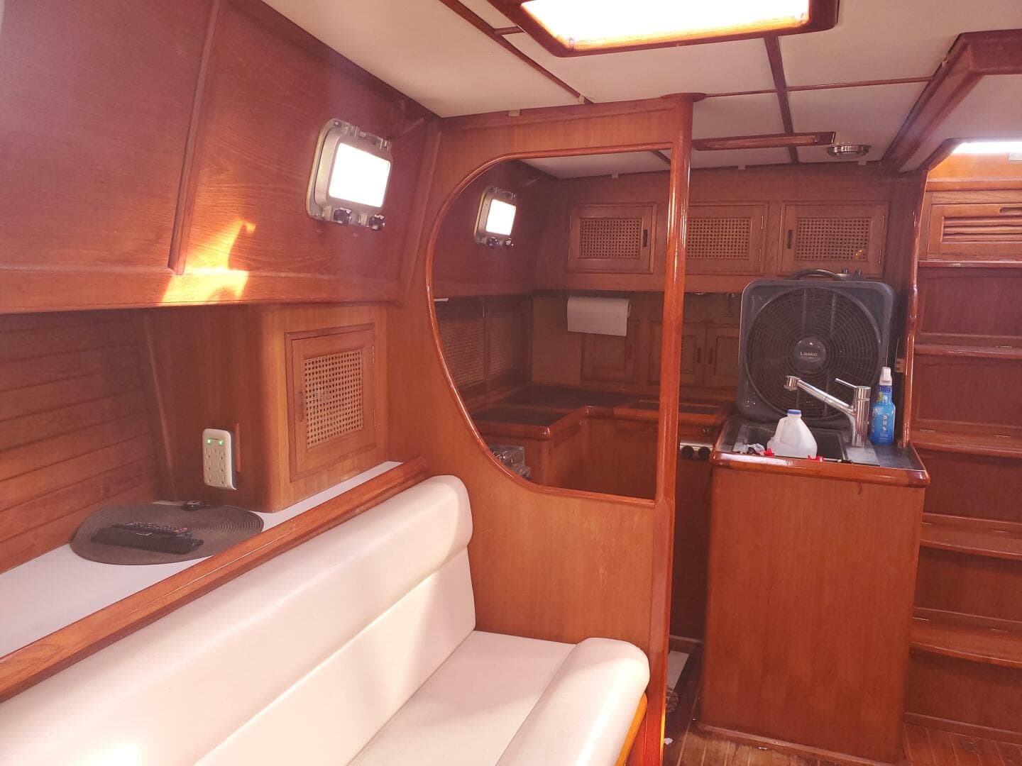 1987 Celestial Center Cockpit
