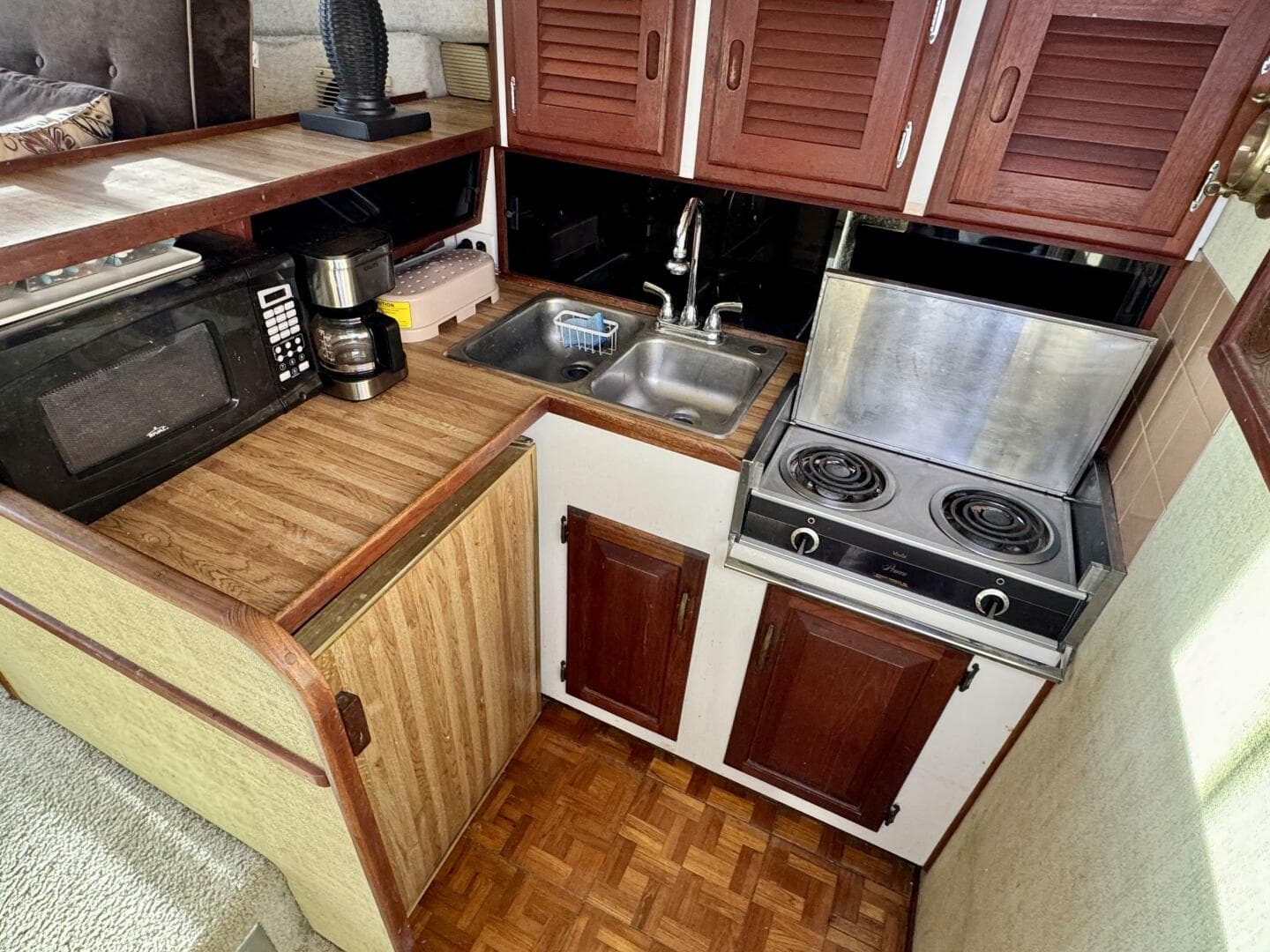 1979 Silverton 34 Convertible