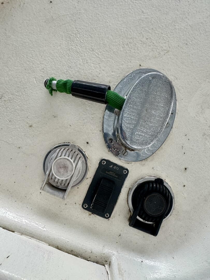 1979 Silverton 34 Convertible