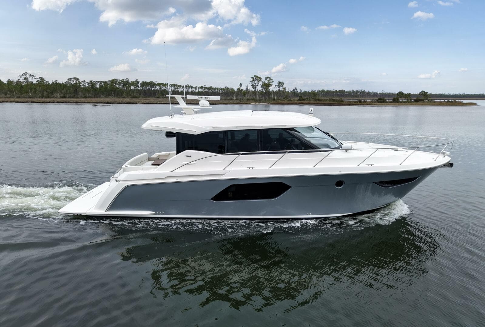 2019 Tiara Yachts C49 Coupe Exterior Profiles