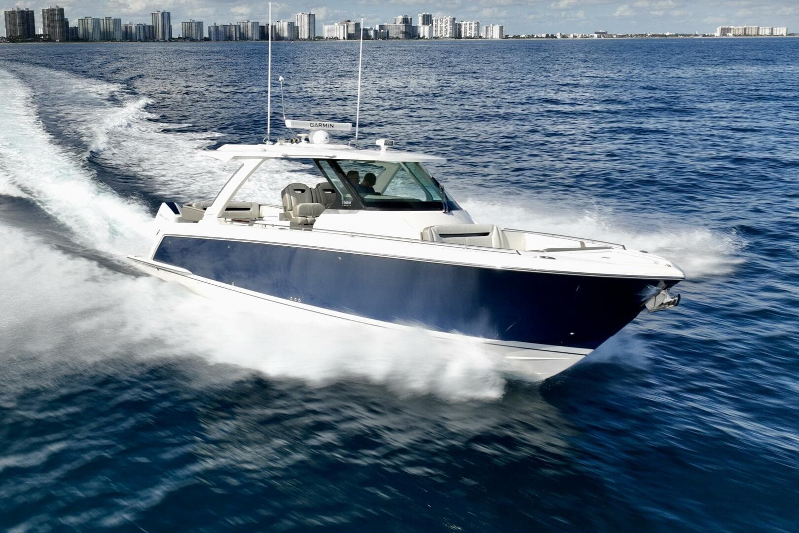 2023 Tiara Yachts 38 LS
