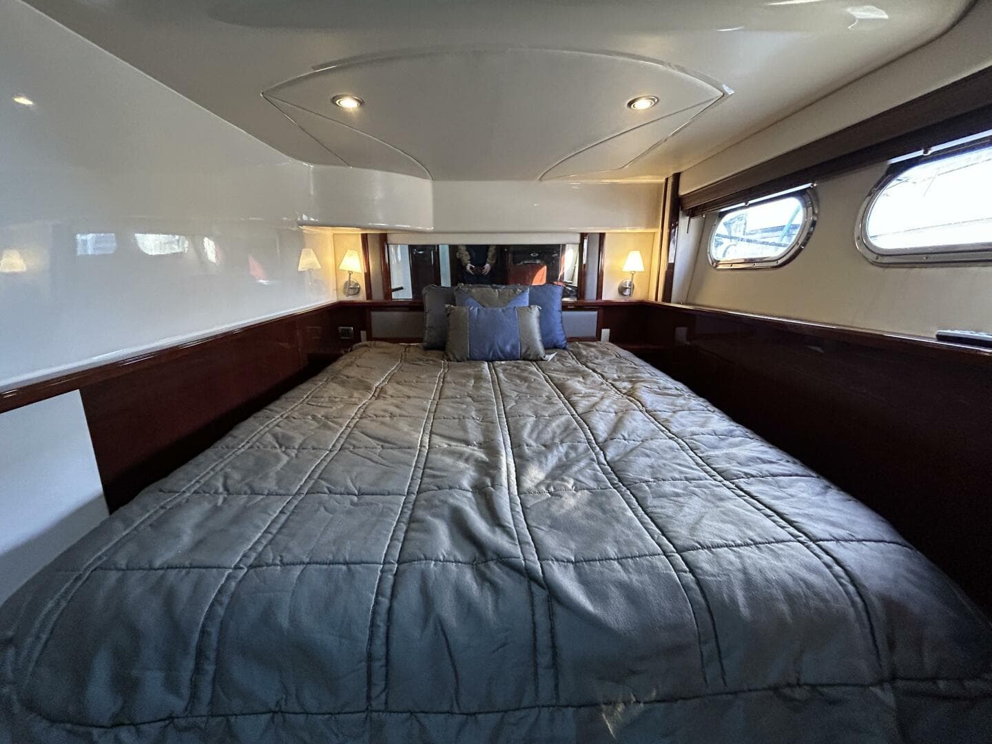 2008 Sea Ray 52 Sedan Bridge