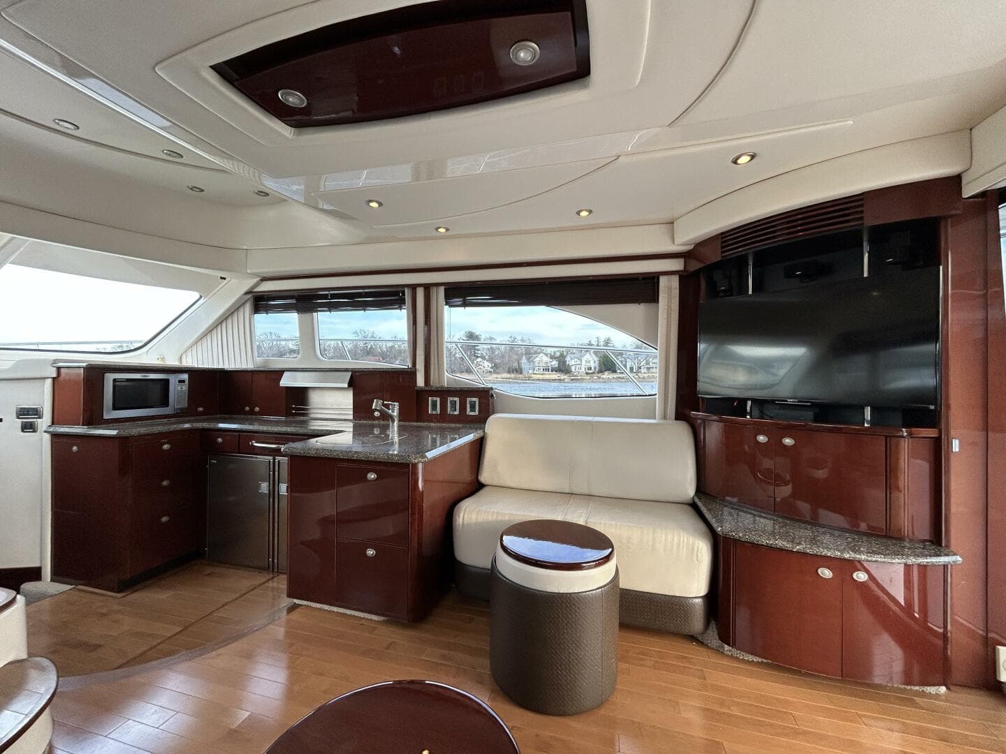 2008 Sea Ray 52 Sedan Bridge