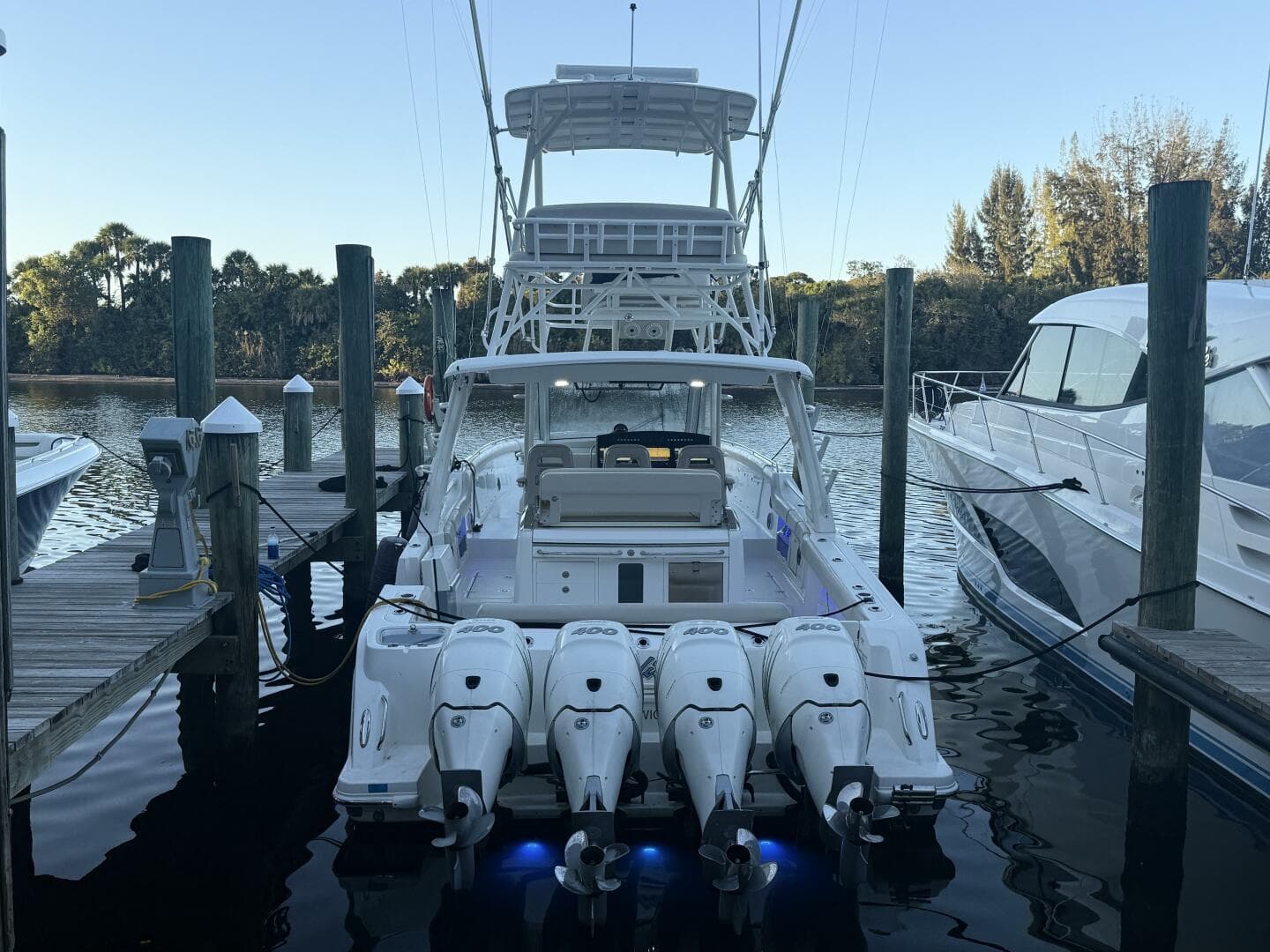 2020 Boston Whaler 420 Outrage