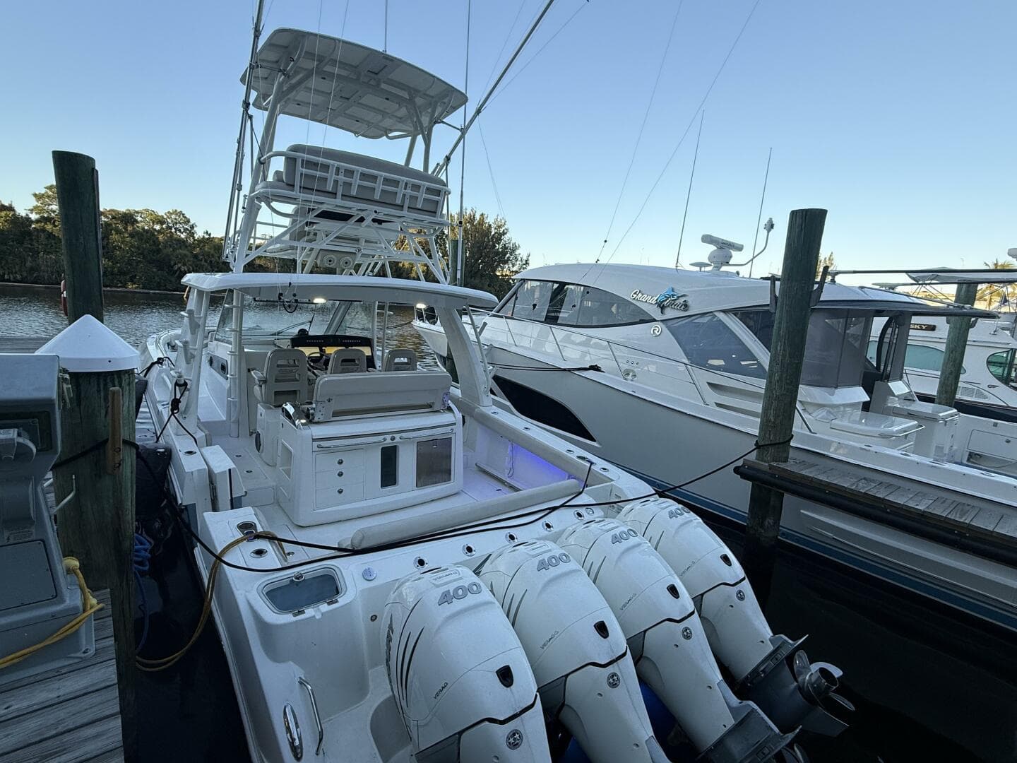 2020 Boston Whaler 420 Outrage