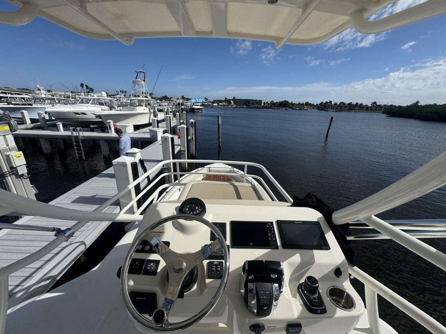 2020 Boston Whaler 420 Outrage
