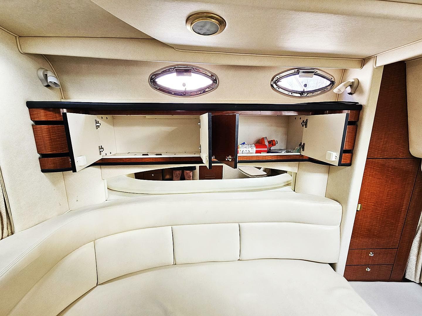 2004 Sea Ray 300 Sundancer
