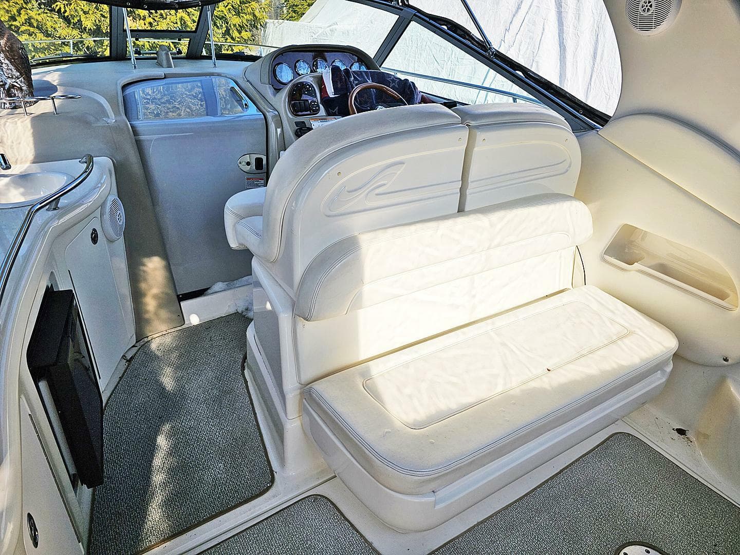 2004 Sea Ray 300 Sundancer