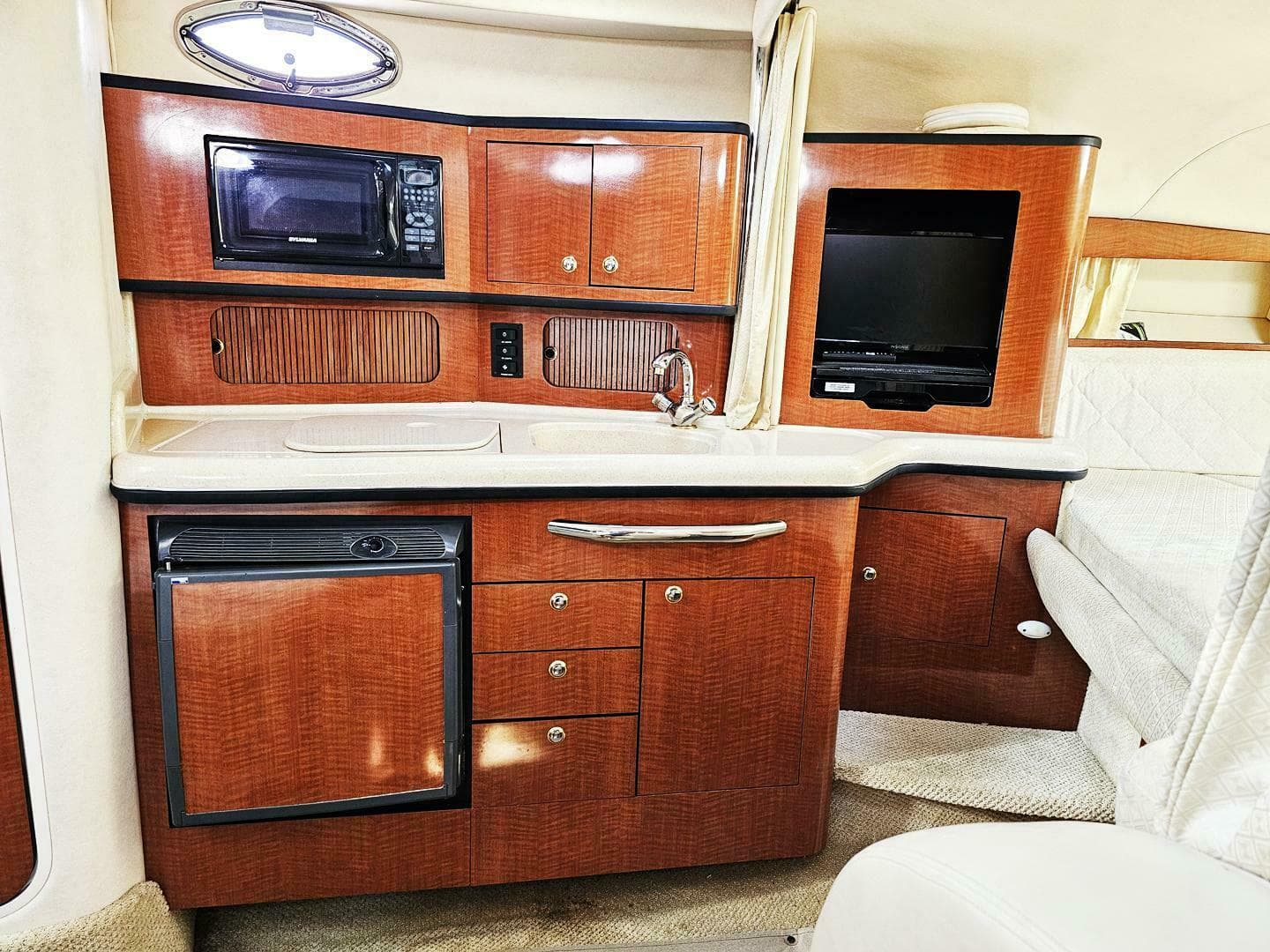 2004 Sea Ray 300 Sundancer