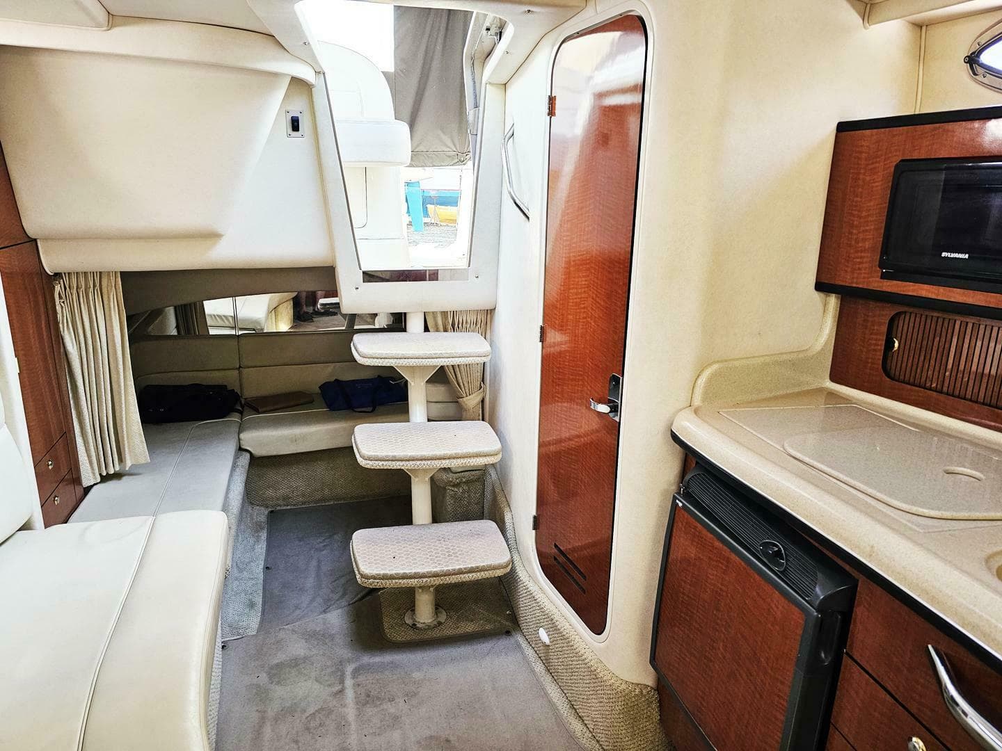 2004 Sea Ray 300 Sundancer