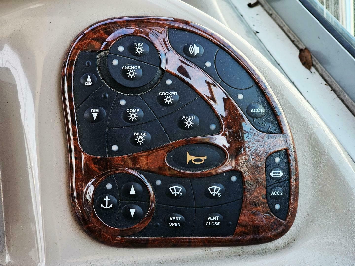 2004 Sea Ray 300 Sundancer