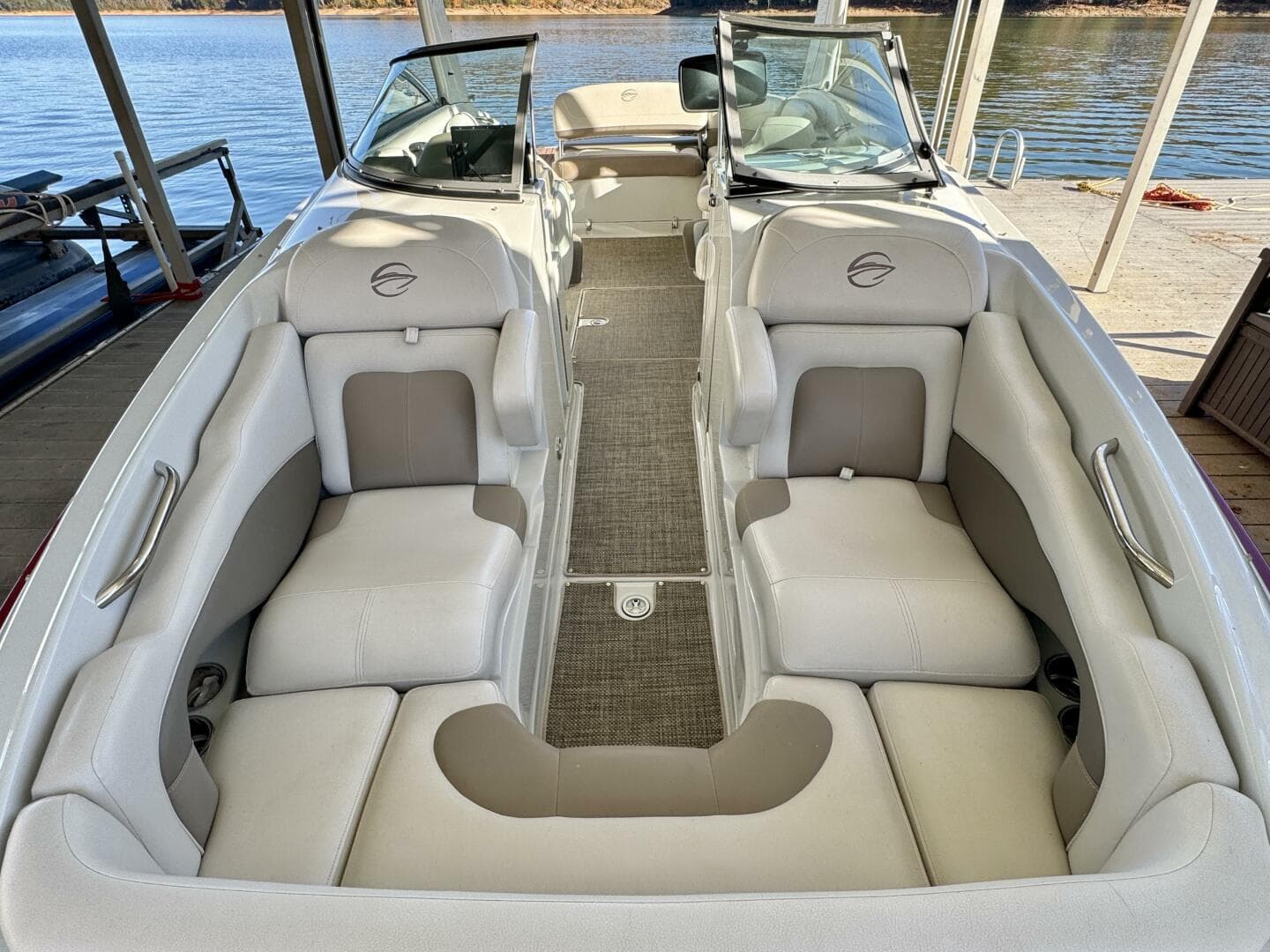 2016 Crownline Eclipse E4