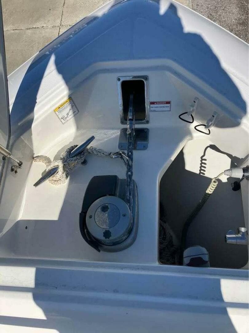 2016 Boston Whaler 350 Outrage