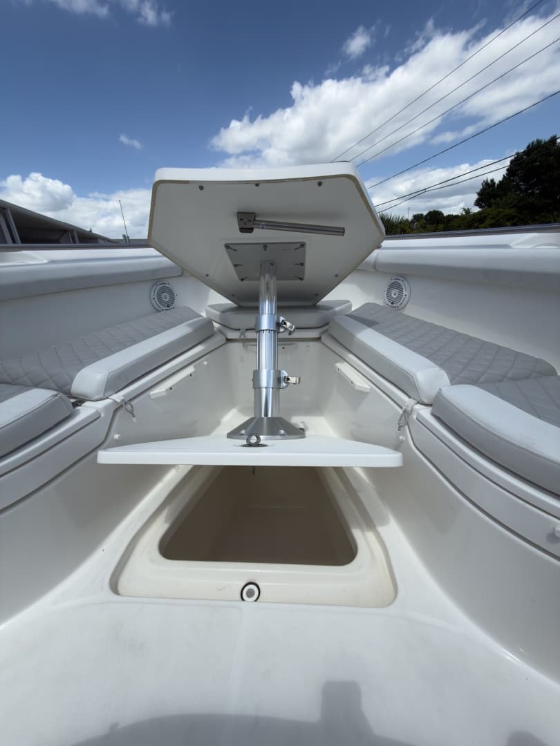 2016 Boston Whaler 350 Outrage