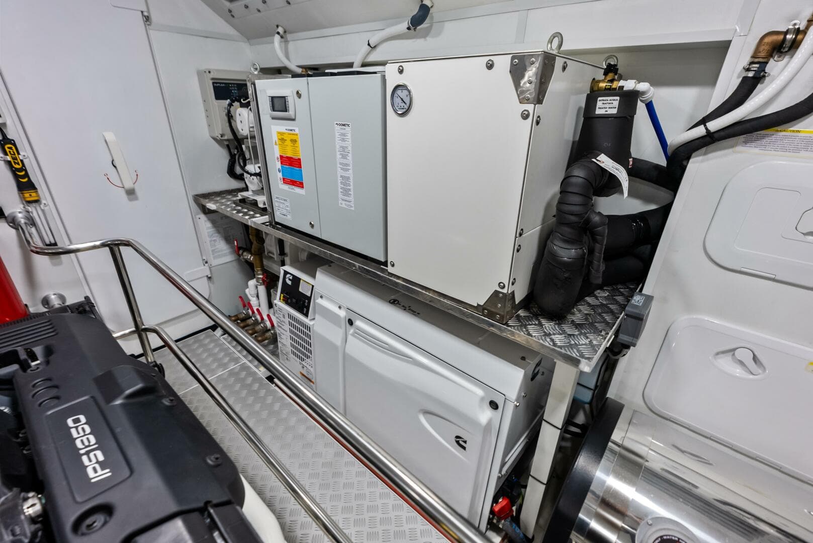 2025 Absolute 75 Navetta