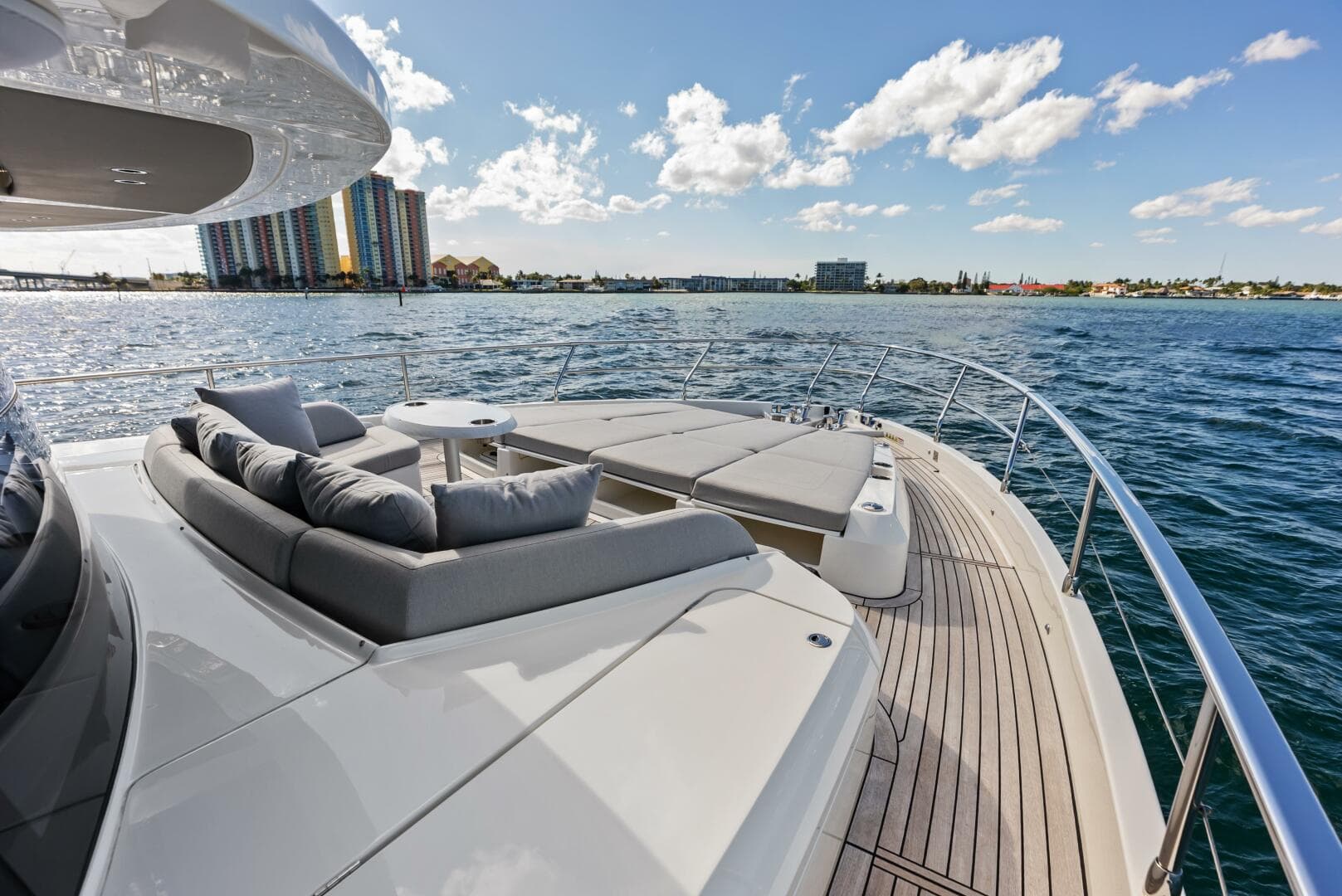 2025 Absolute 75 Navetta