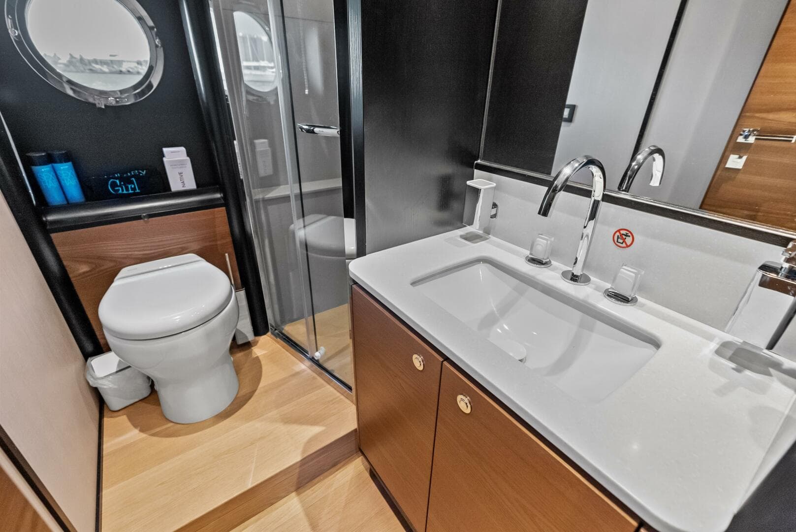 2025 Absolute 75 Navetta