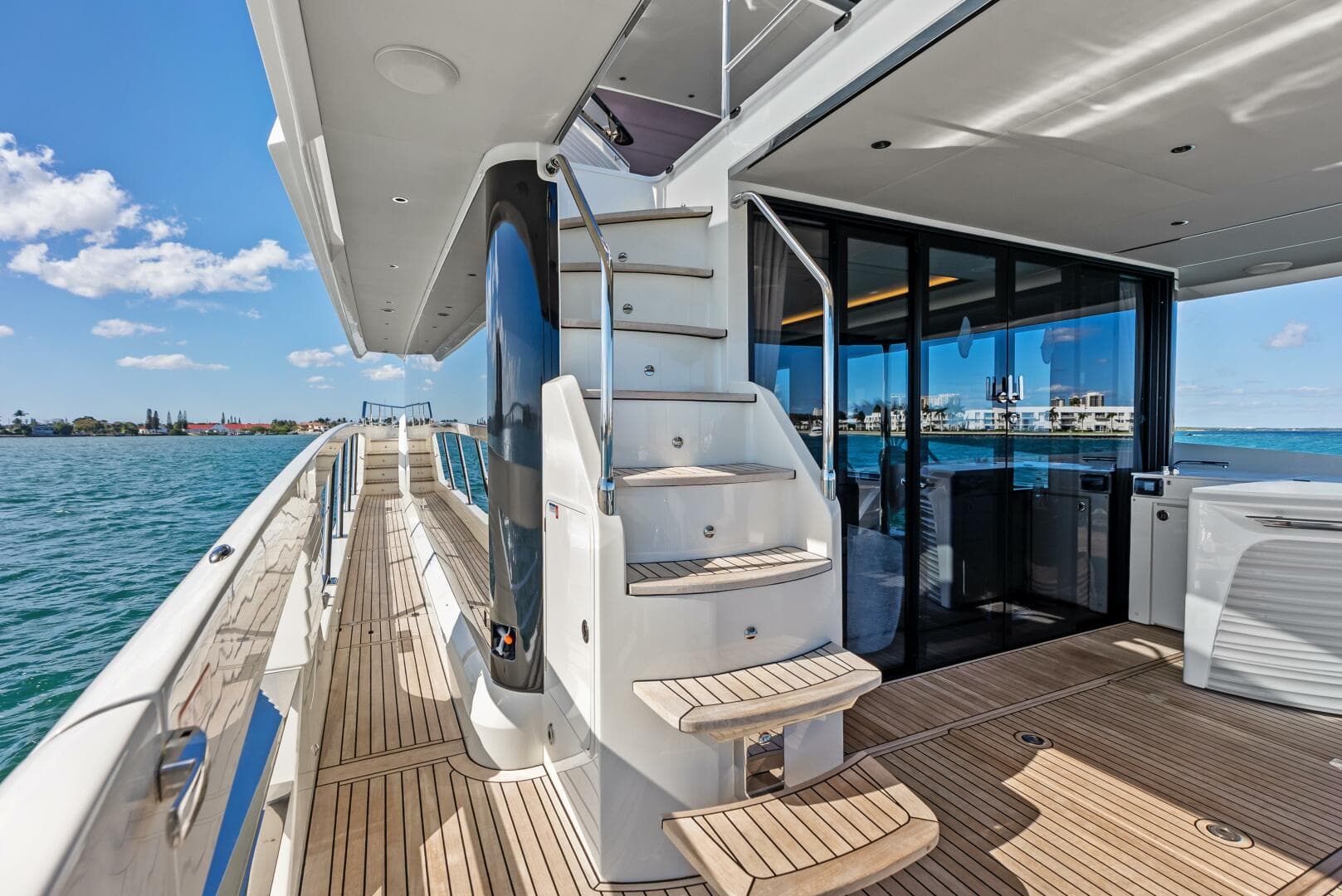 2025 Absolute 75 Navetta