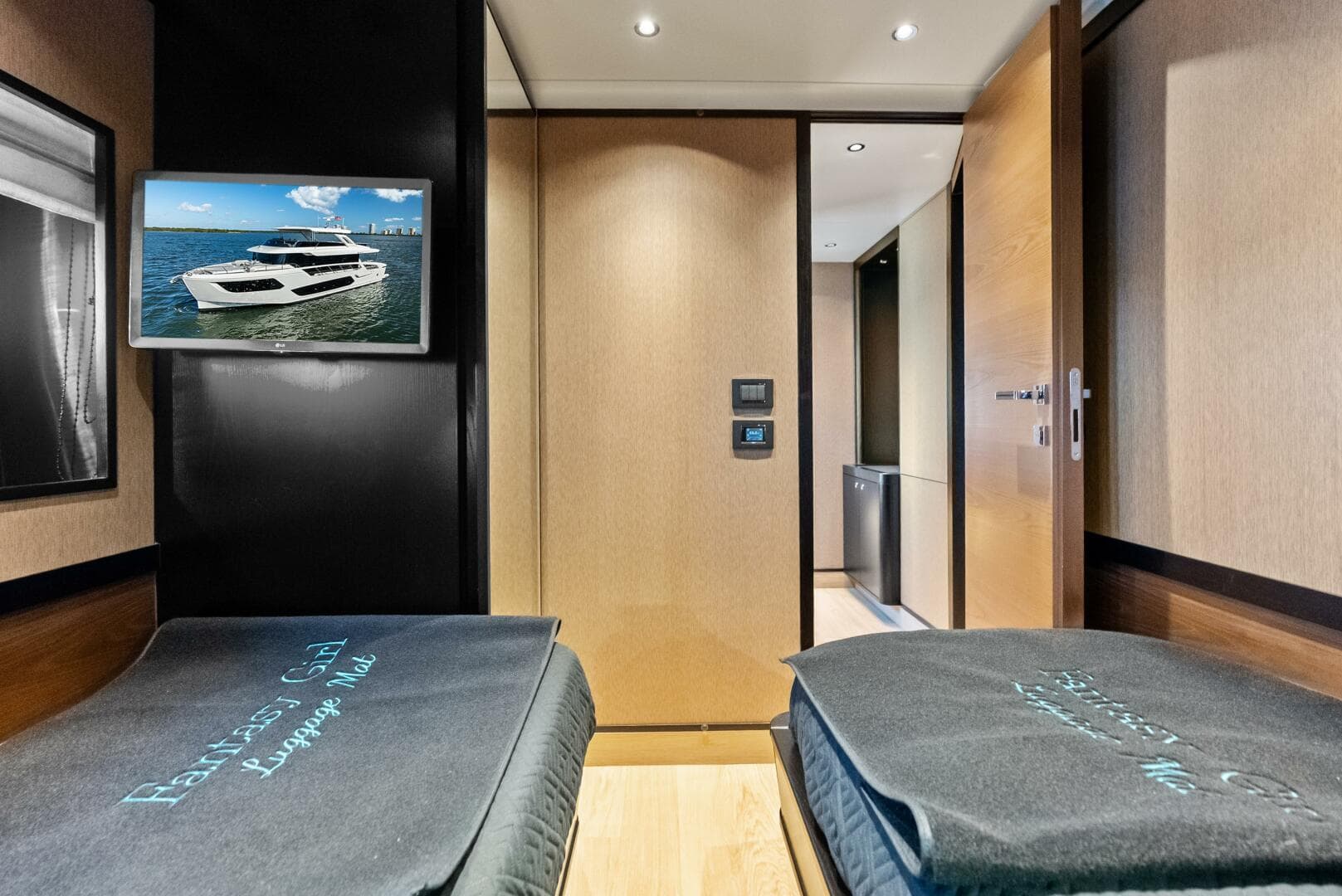 2025 Absolute 75 Navetta