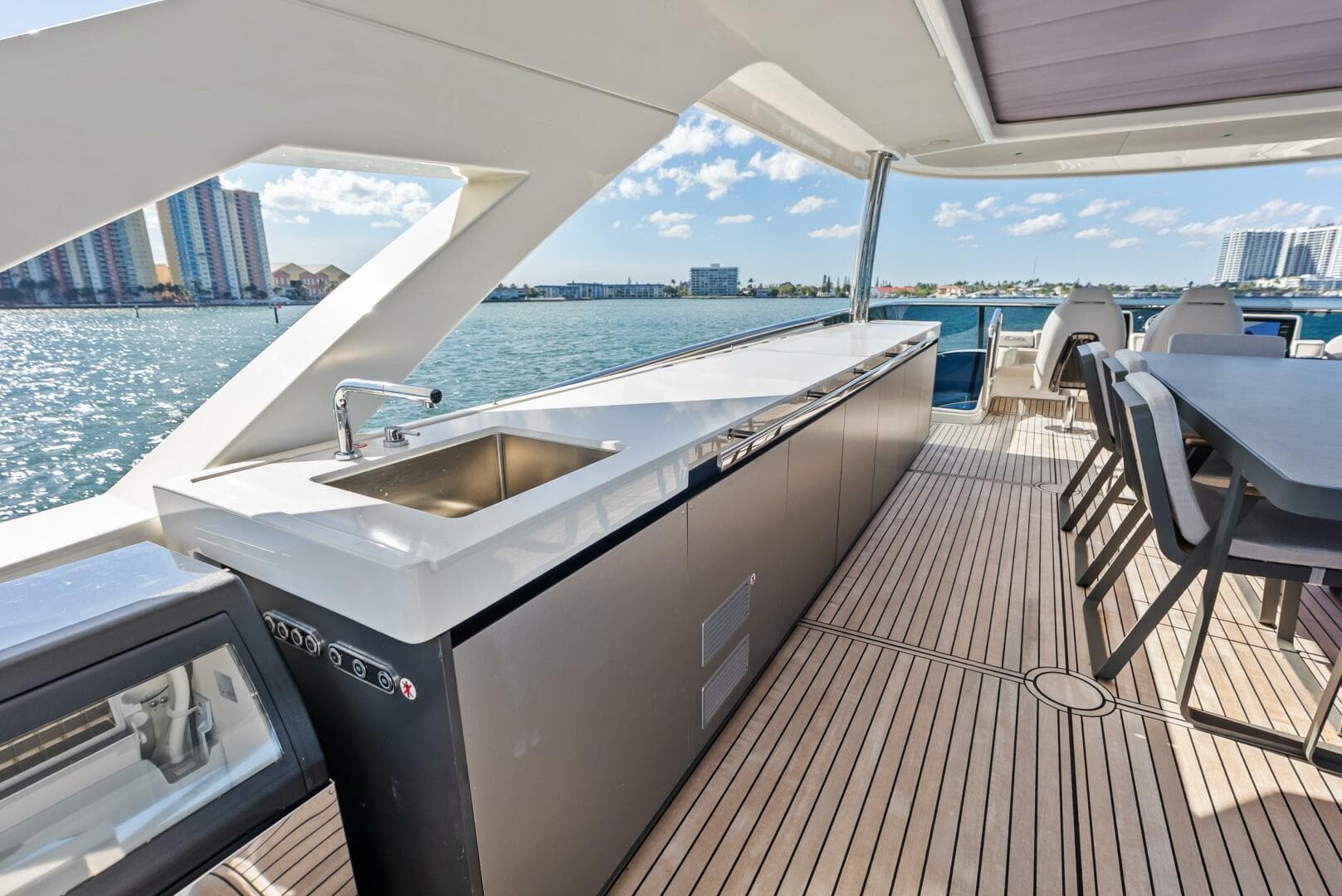 2025 Absolute 75 Navetta