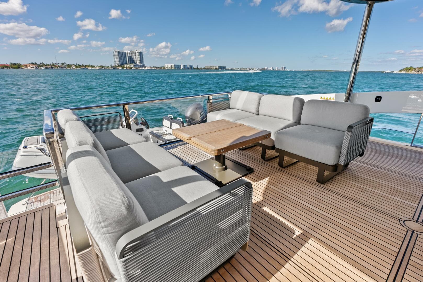 2025 Absolute 75 Navetta