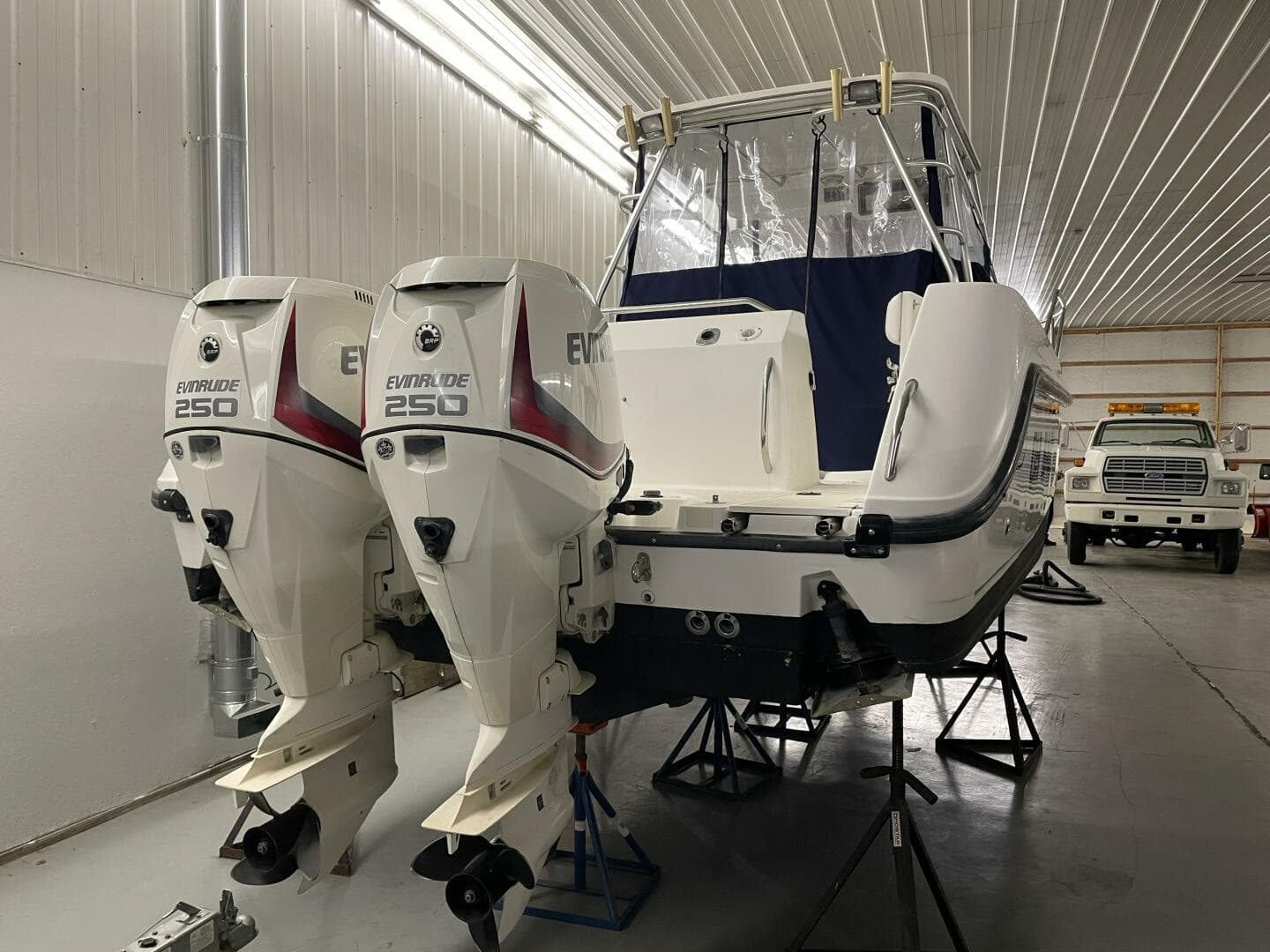 2000 Boston Whaler 280 Conquest