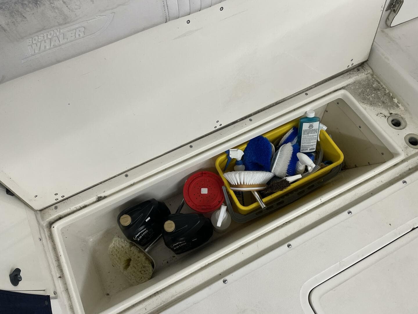 2000 Boston Whaler 280 Conquest