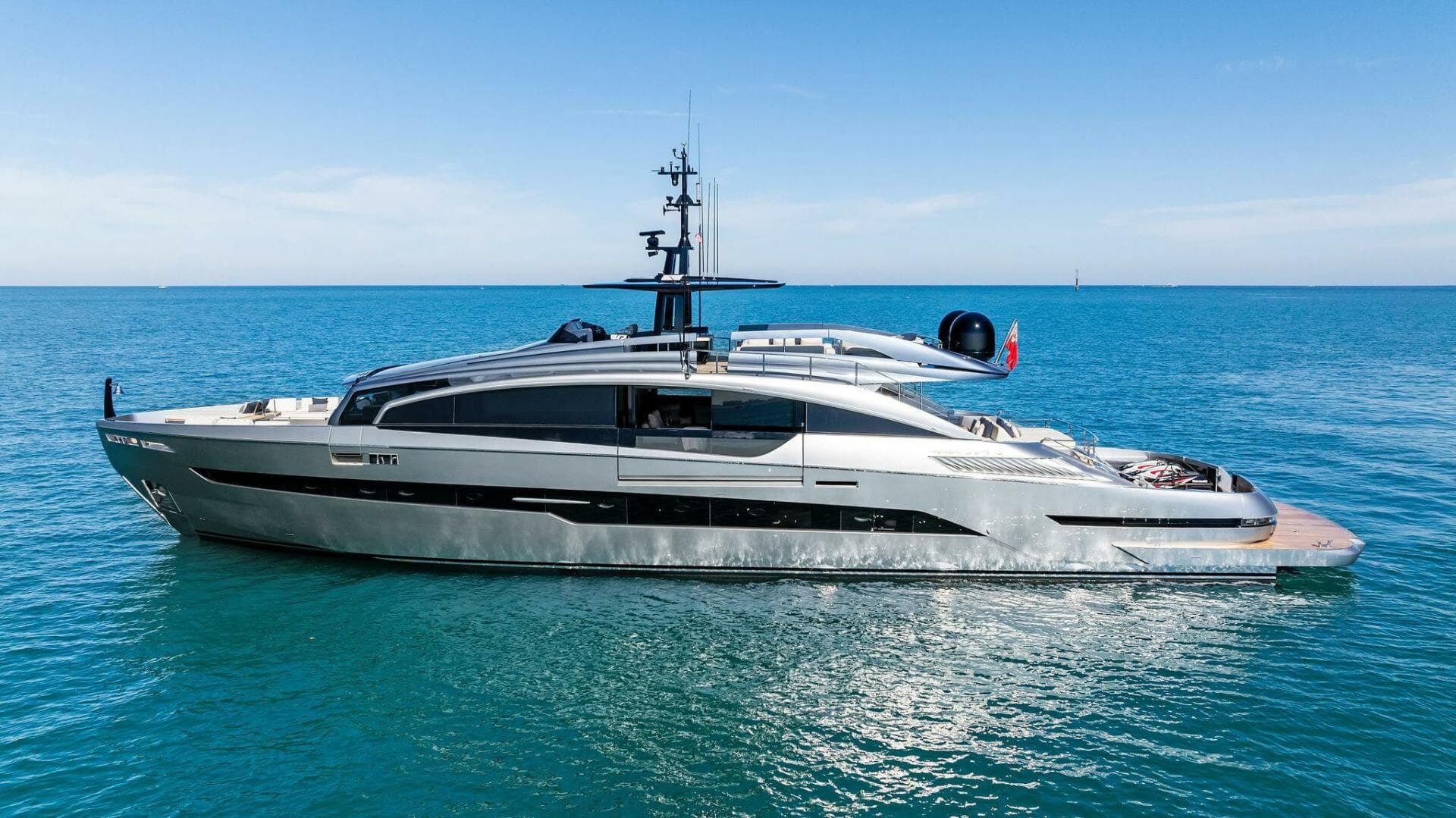 2023 Pershing GTX Motoryacht