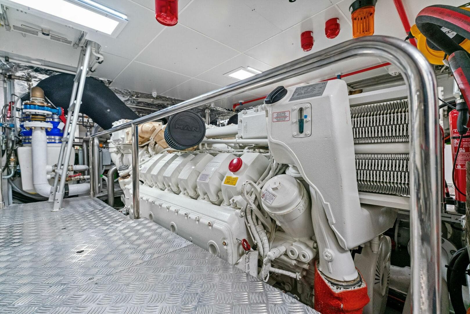 2023 Pershing GTX Motoryacht