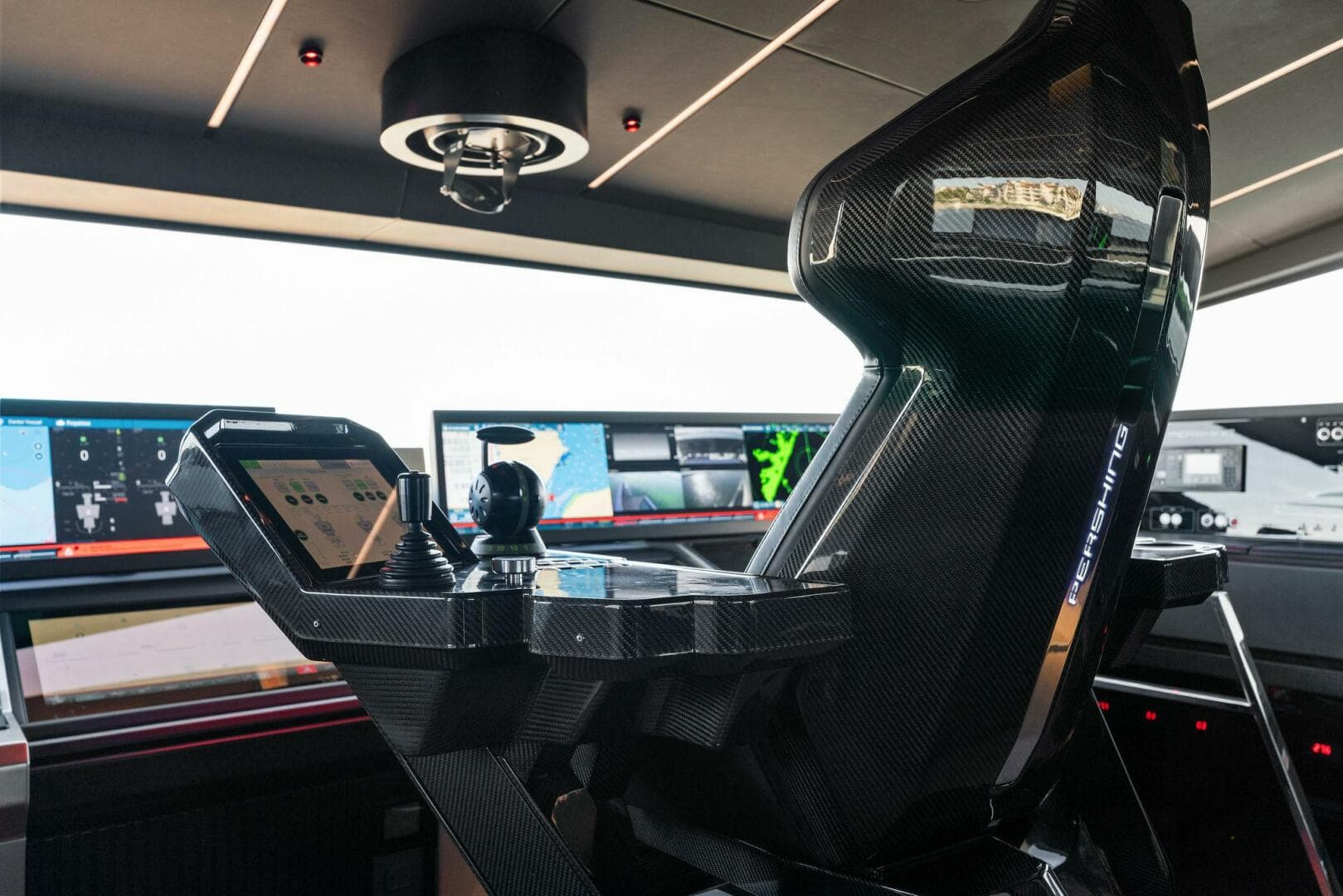 2023 Pershing GTX Motoryacht