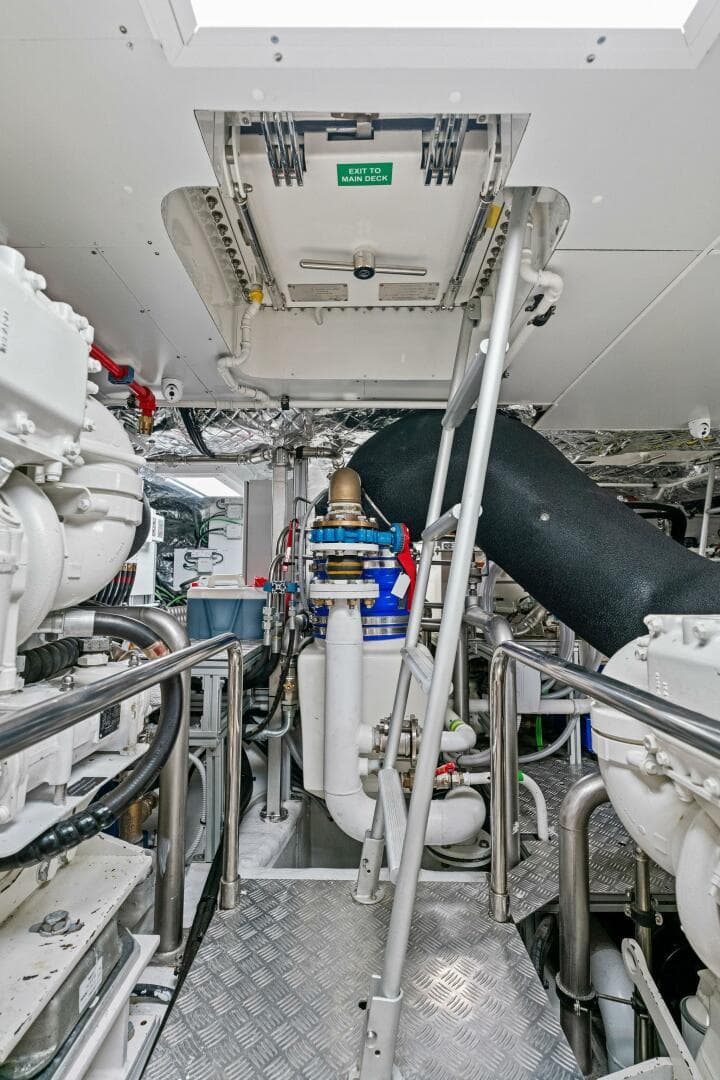 2023 Pershing GTX Motoryacht