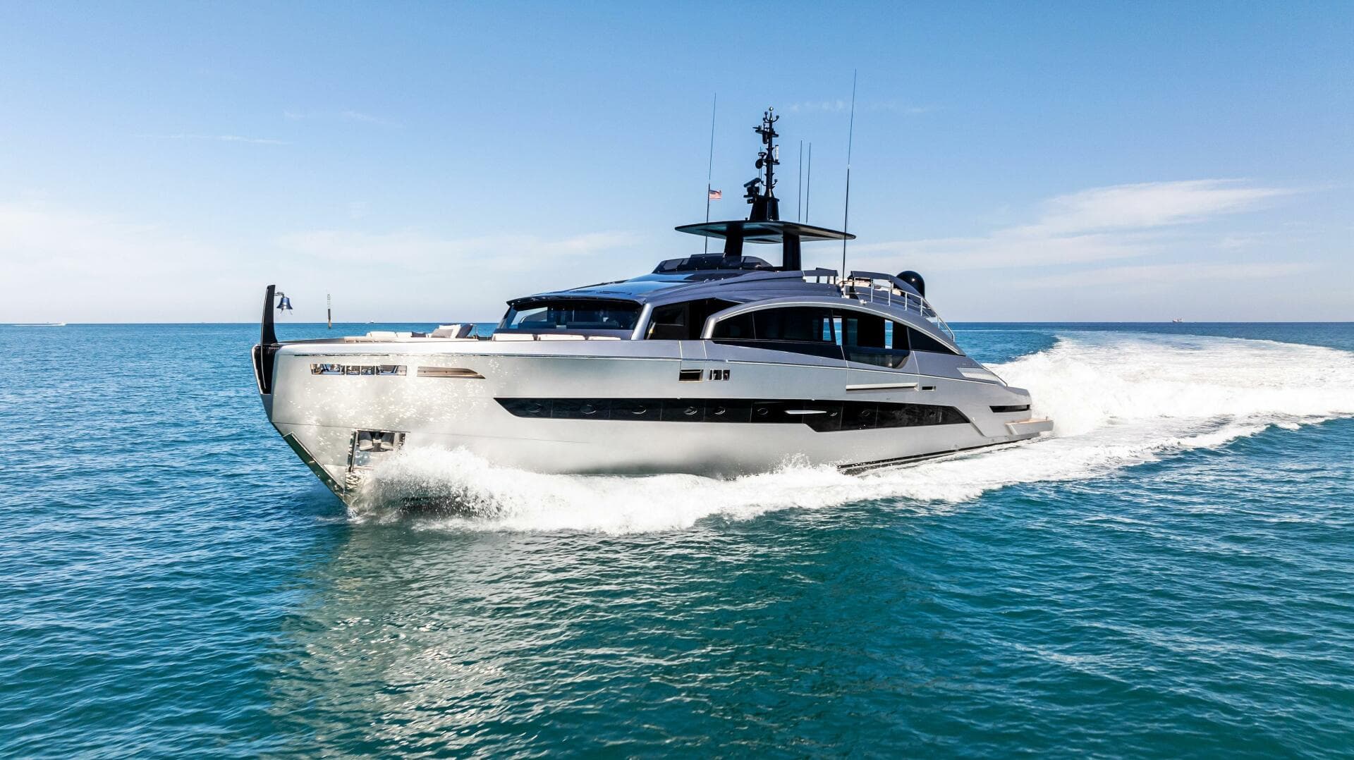 2023 Pershing GTX Motoryacht