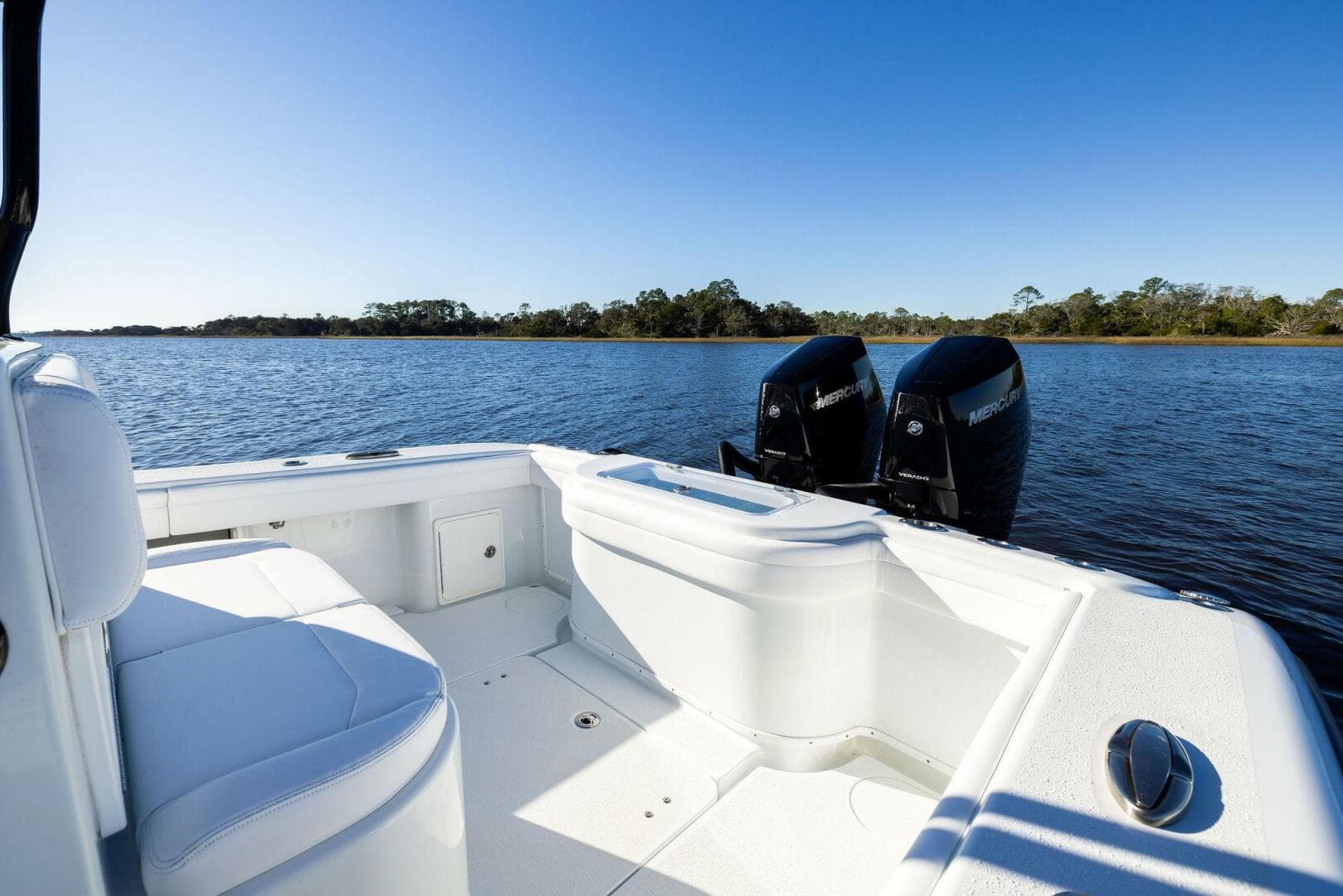 2023 Yellowfin 32 Offshore