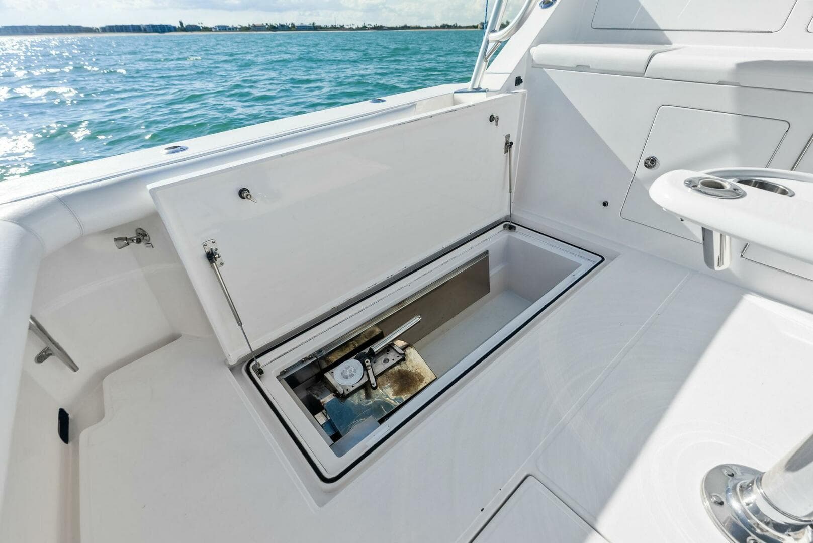 2006 Cabo 45 Express