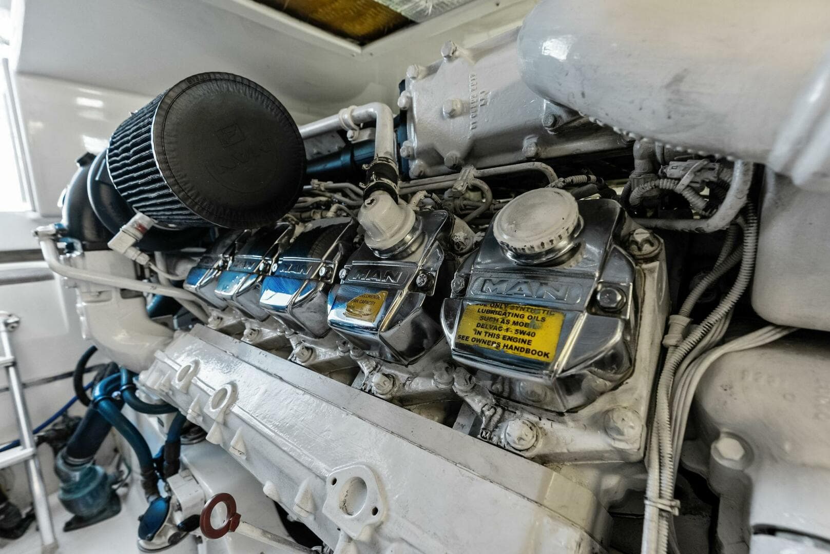 2006 Cabo 45 Express