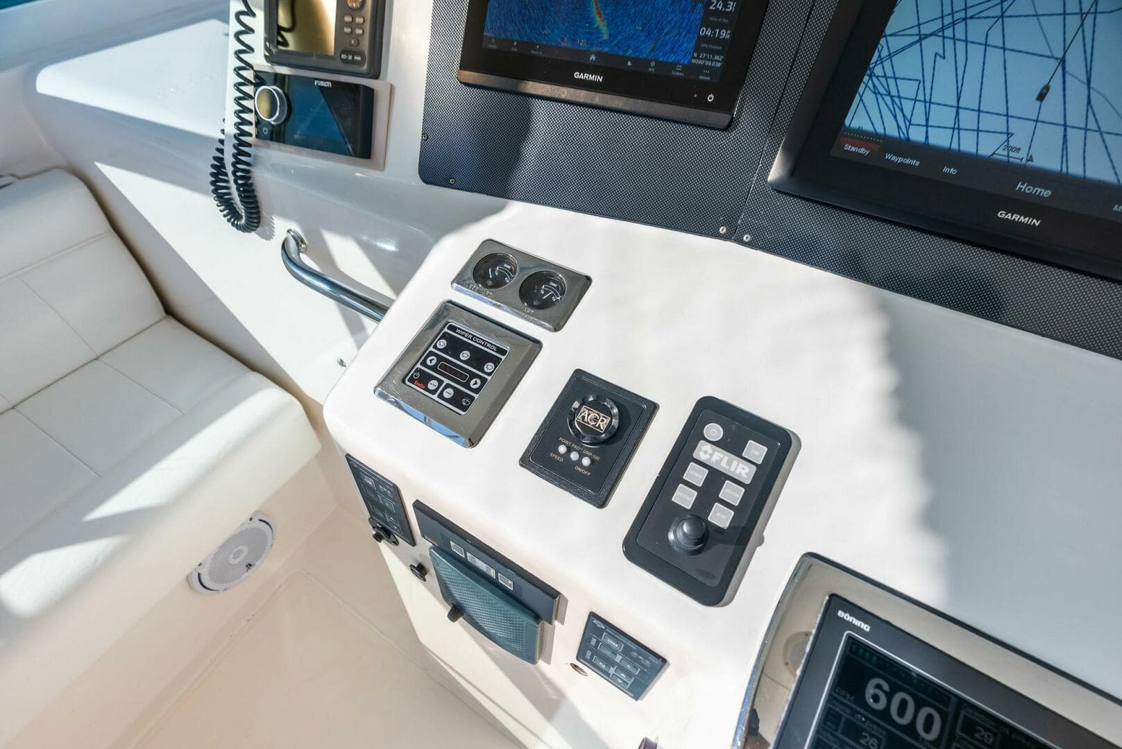 2006 Cabo 45 Express