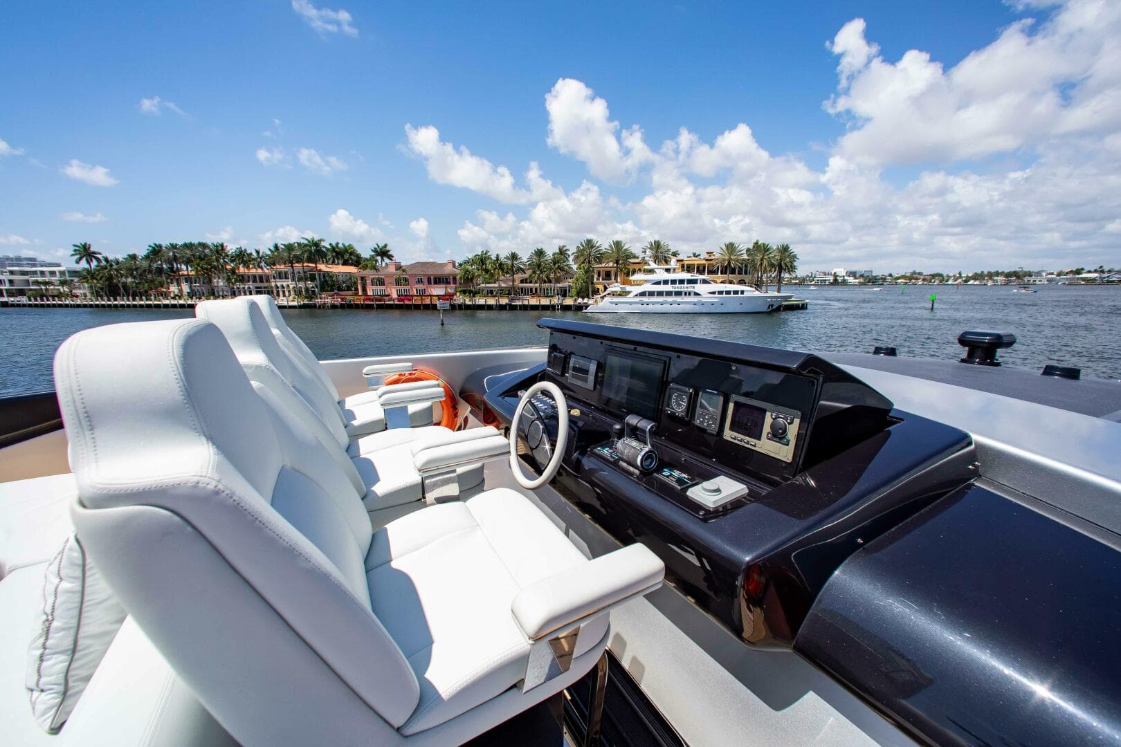 2014 Riva Mythos