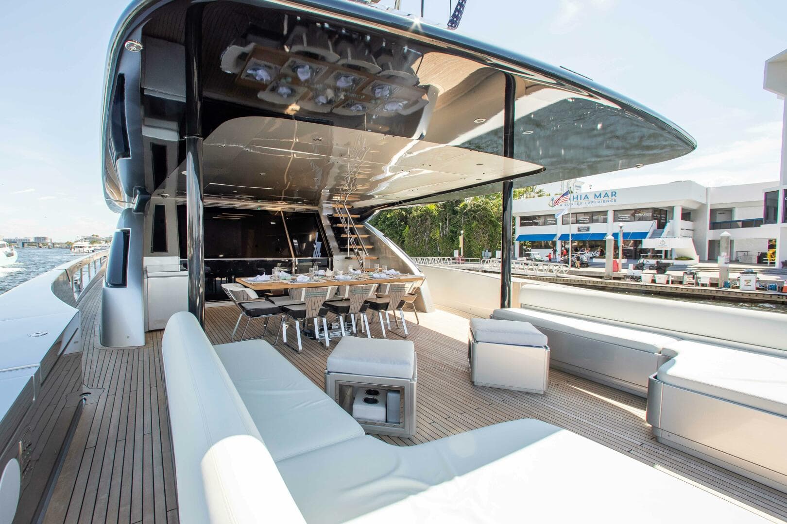 2014 Riva Mythos