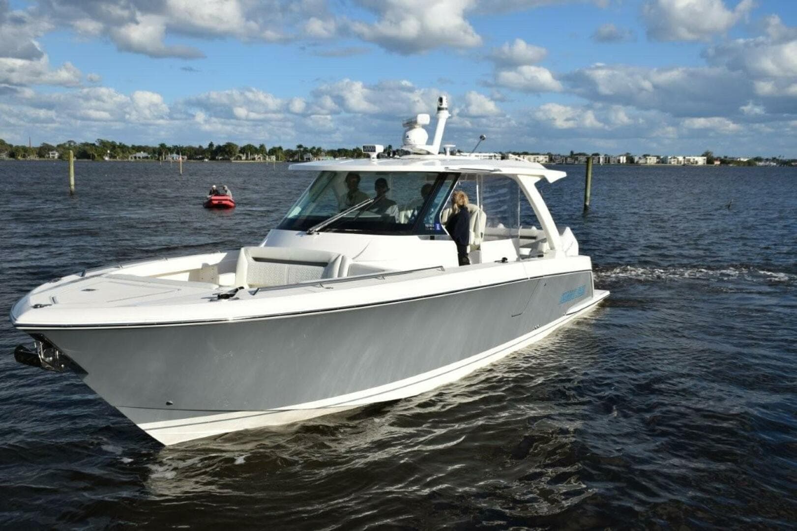 Forward Seating With Tall Enough Bow To Be Comfortable And Secure