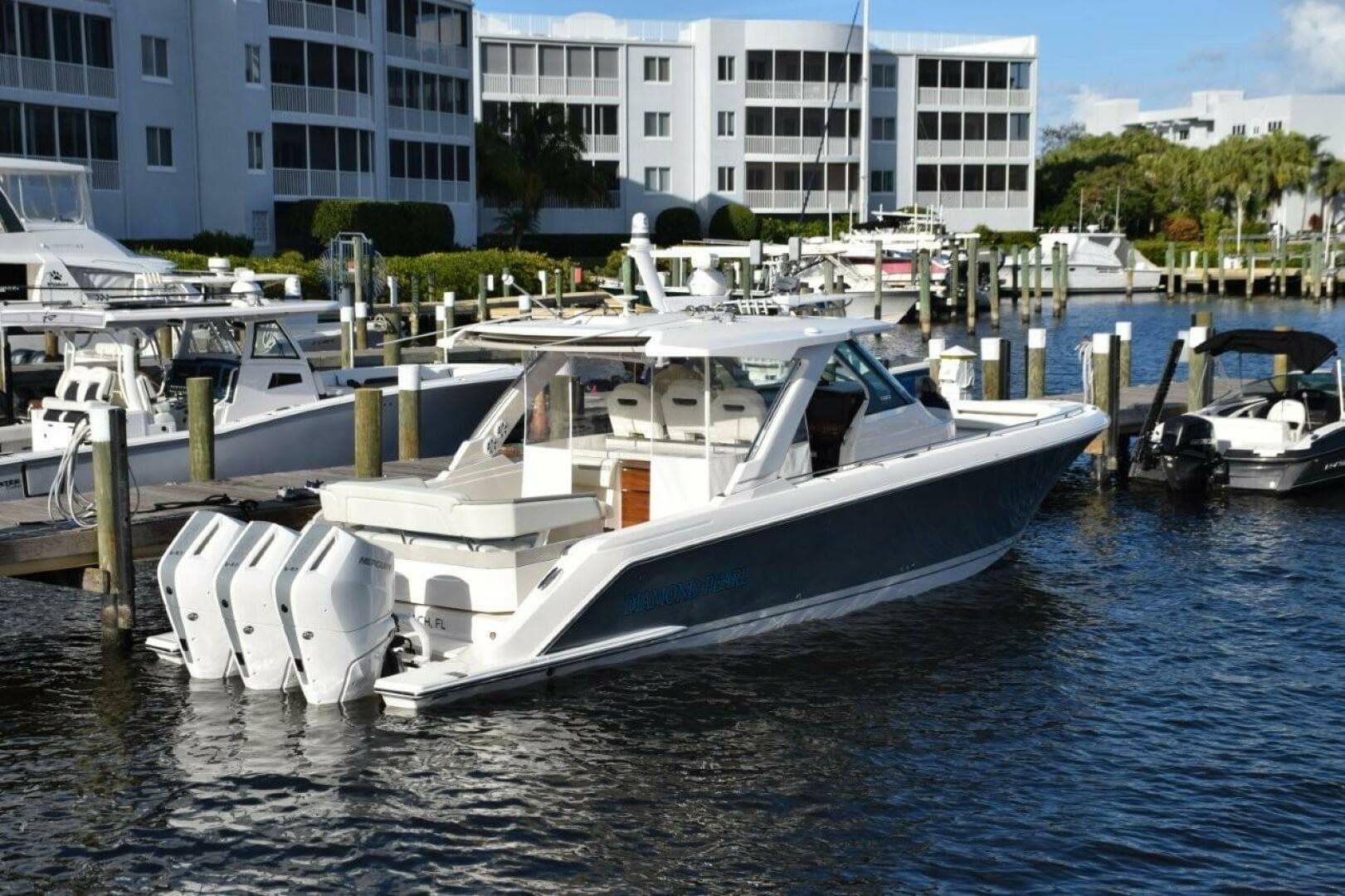 2024 Tiara Yachts 38 LS with enclosure
