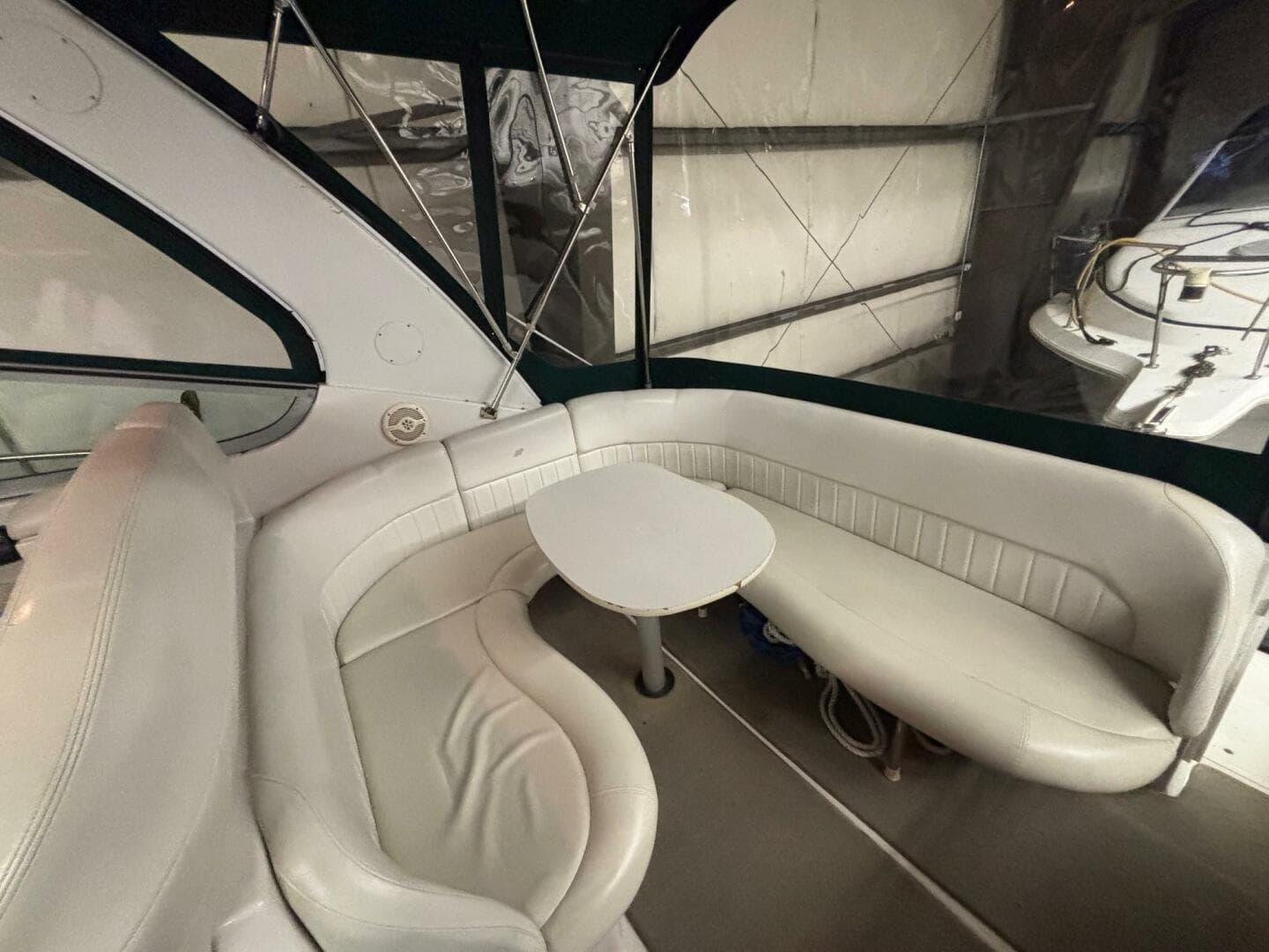 2003 Four Winns 328 Vista