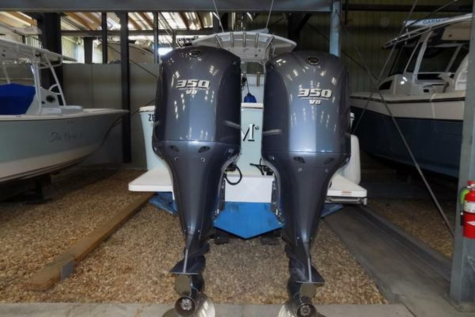 Regulator 34 - WIN PER DAY - Twin Yamaha Engine