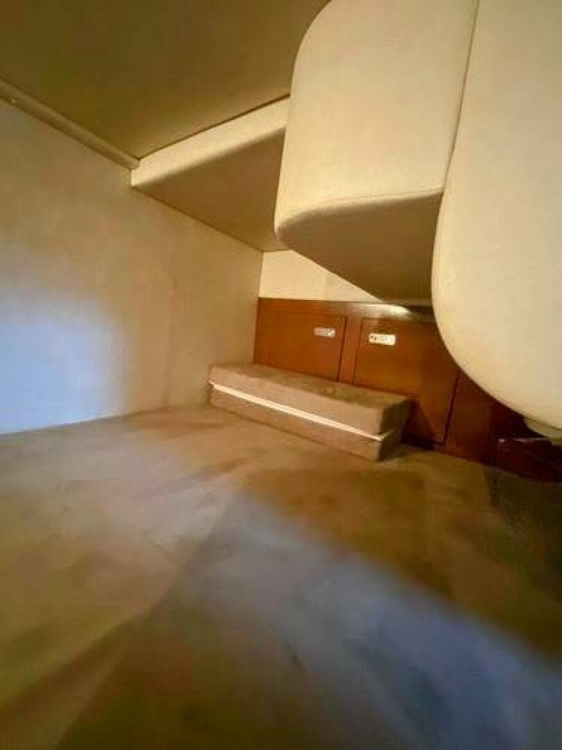 2010 Sea Ray 310 Sundancer