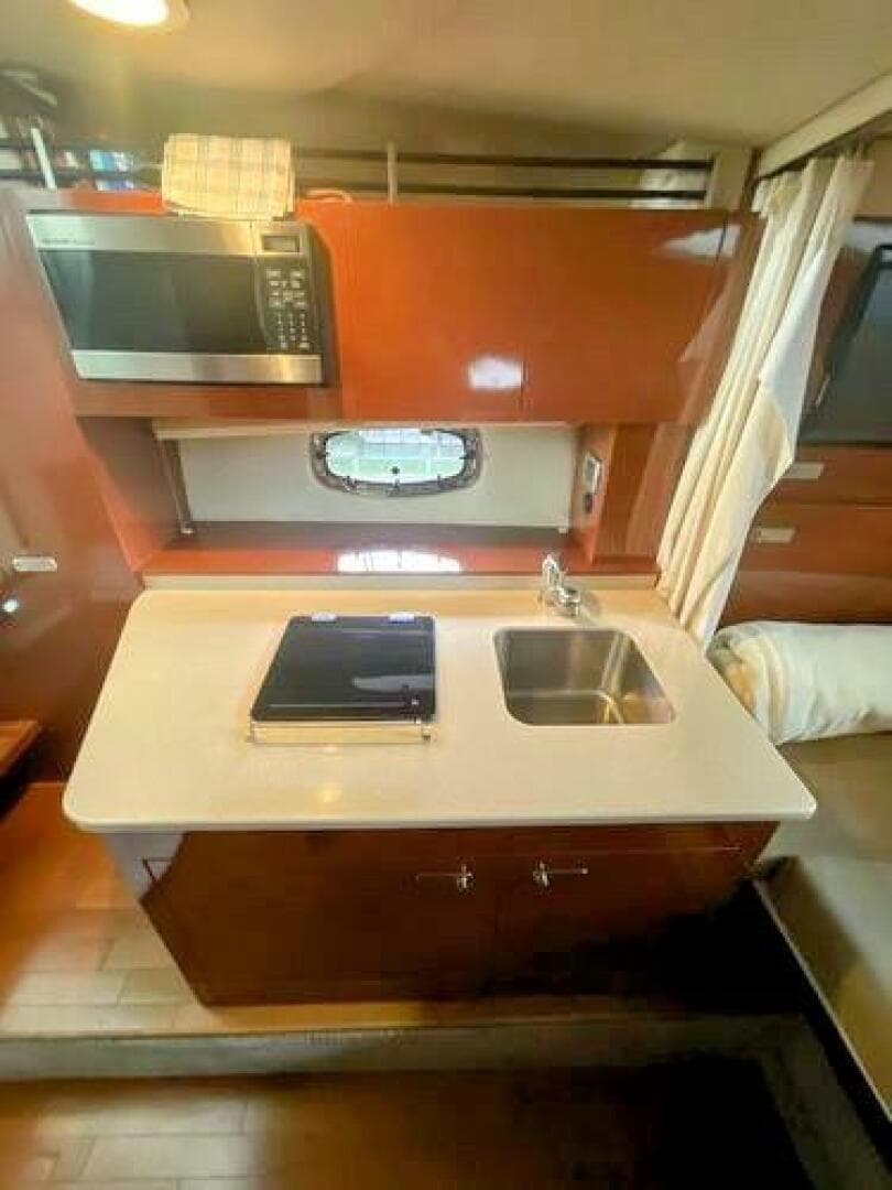 2010 Sea Ray 310 Sundancer
