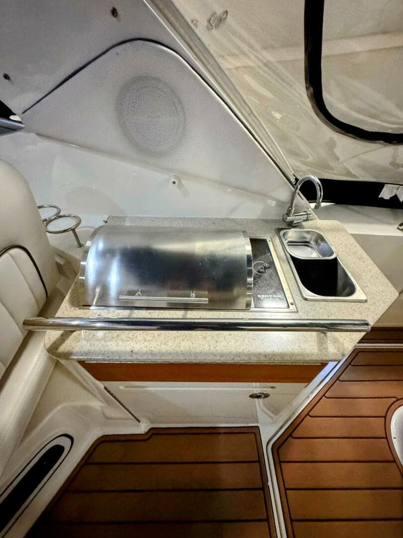 2010 Sea Ray 310 Sundancer