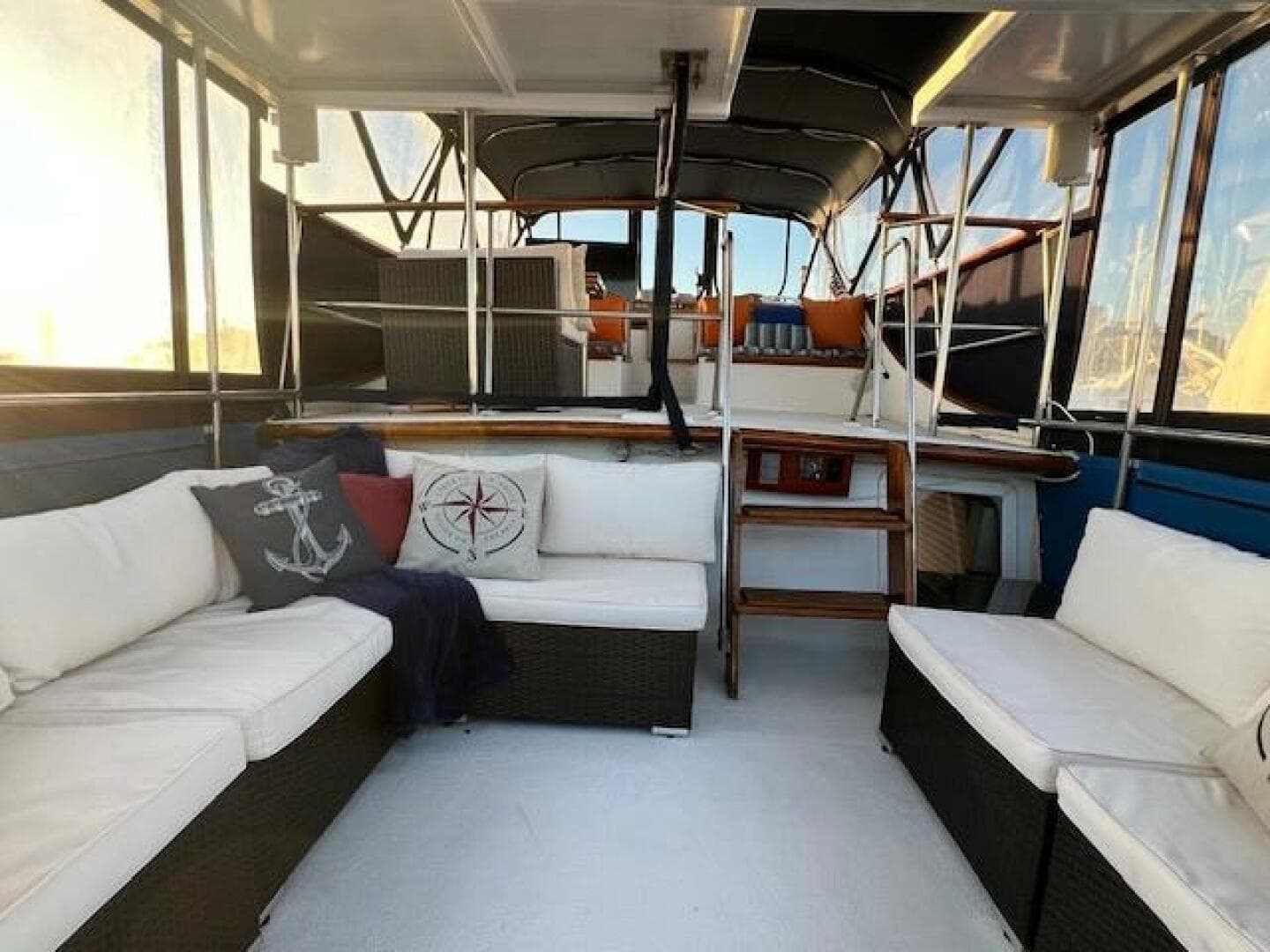 44' Marine Trader Trunk Deck Forward